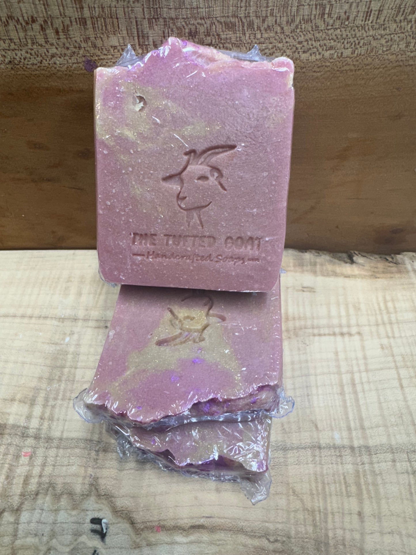 Vivala Juicy Goat Milk Bar Soap
